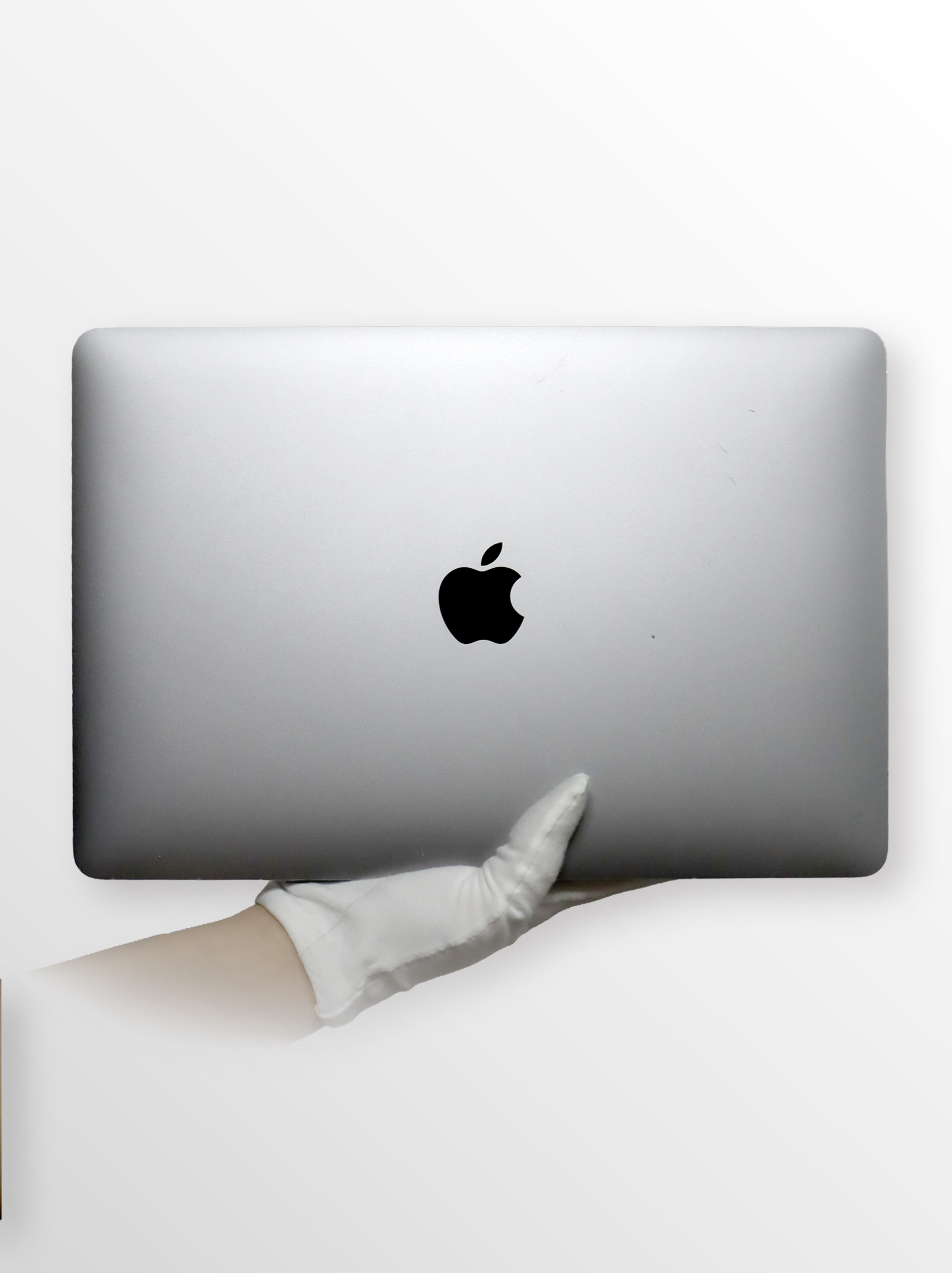 MacBook A grade cosmetic condition example 2